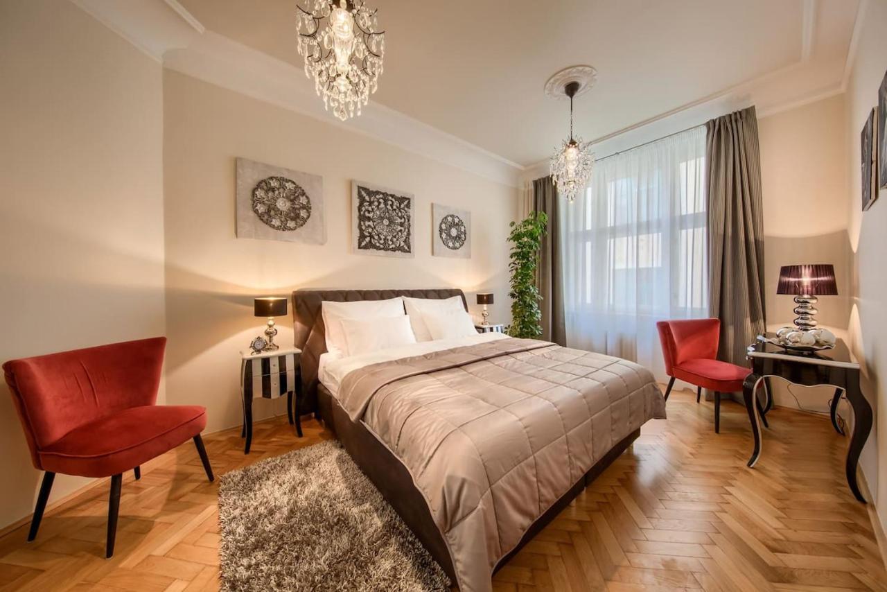 Pragueone Apartment,a/c,terrace Apartament