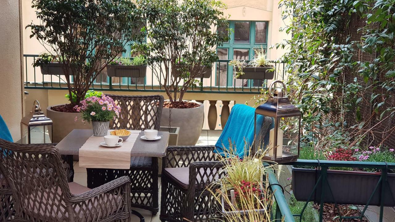 Apartament Pragueone Apartment,a/c,terrace